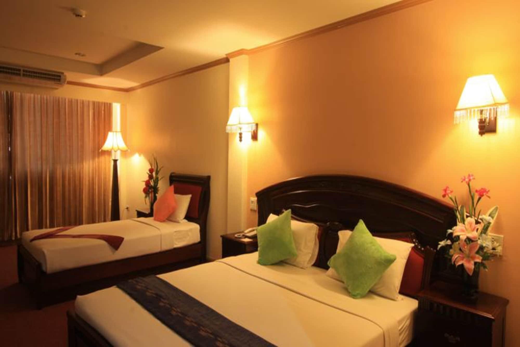 Winstar Hotel Хатъяй Экстерьер фото
