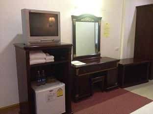 Winstar Hotel Хатъяй Экстерьер фото